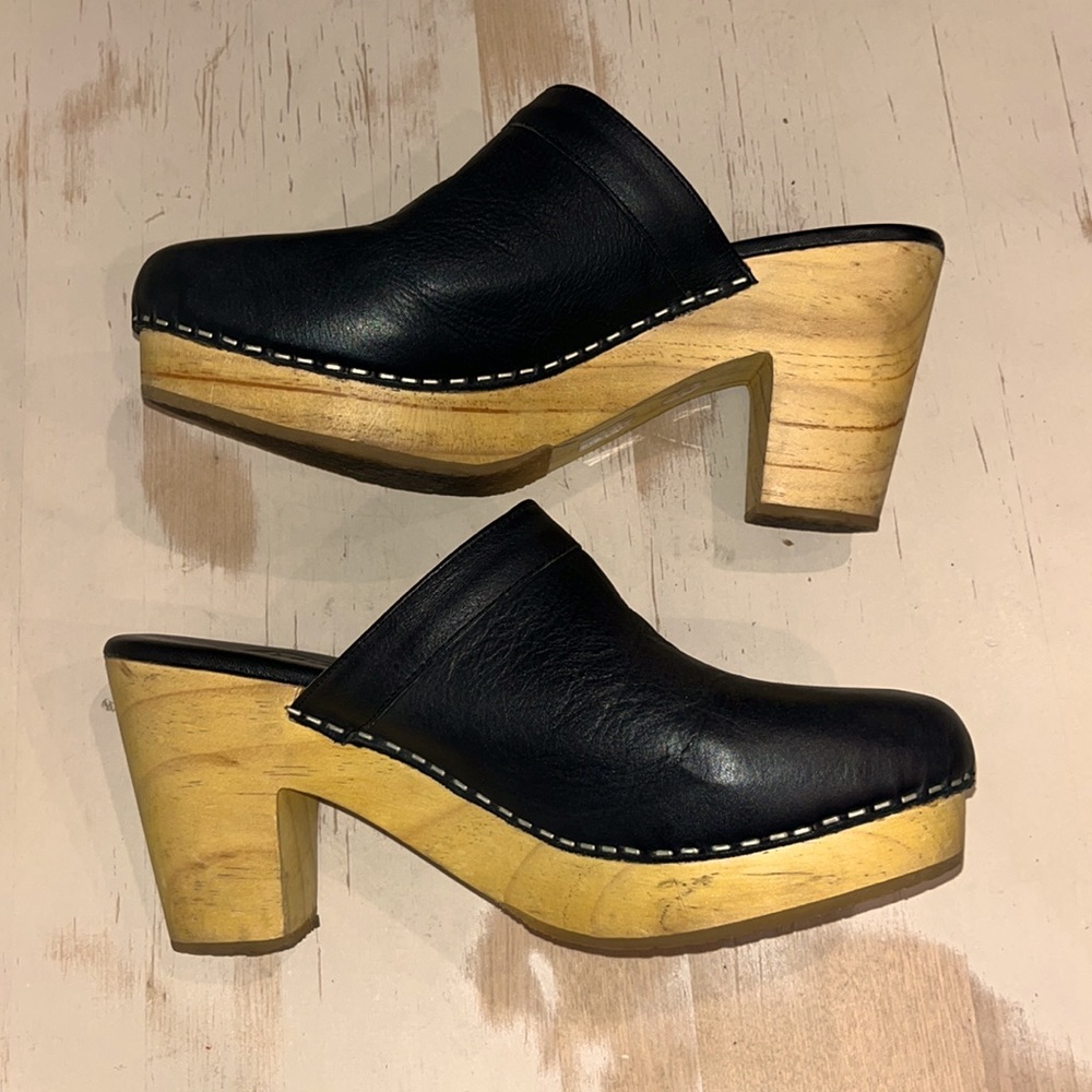 Free People Clogs
